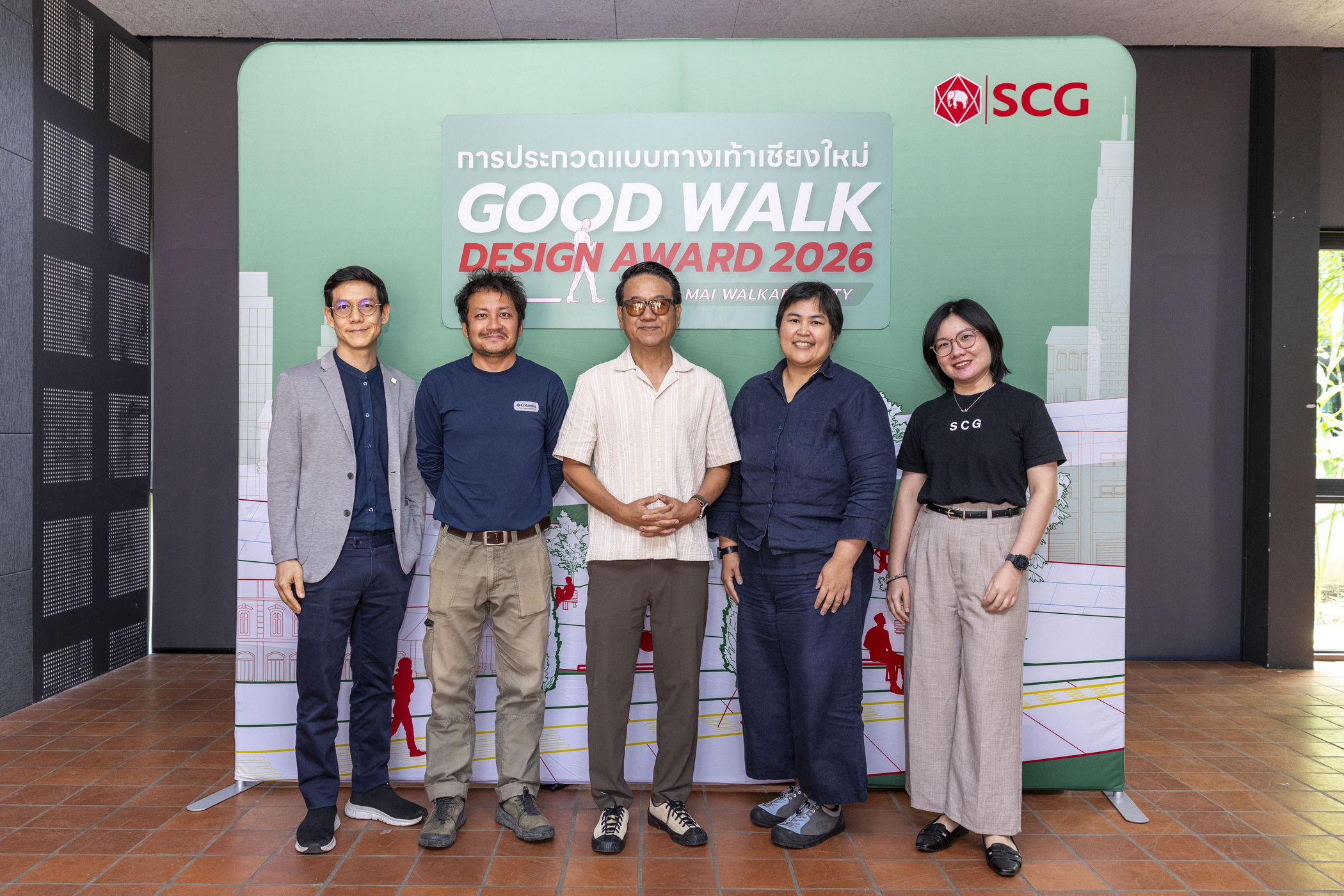 คณะกรรมการผู้ทรงคุณวุฒิร่วมตัดสิน