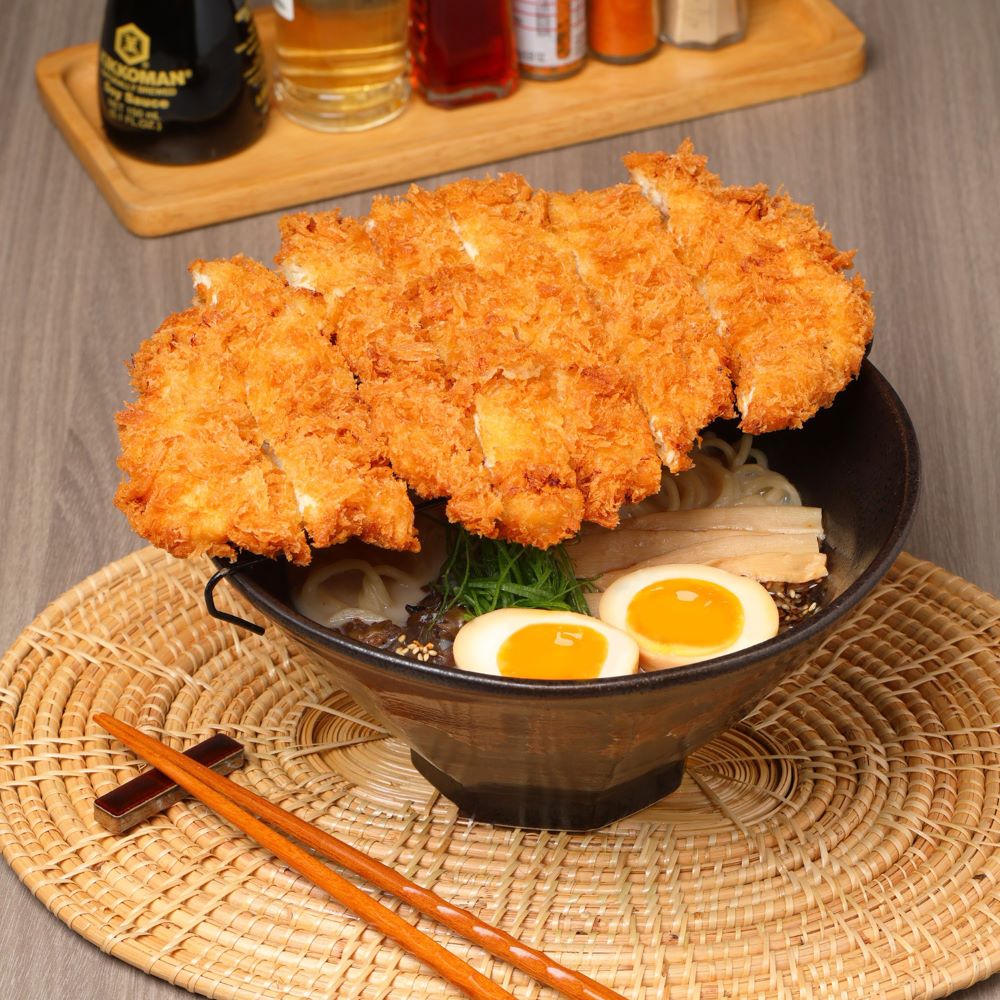 ทงคตสึ ไก่คัตสึจัมโบ้ ราเมน ของร้านไทโชเต