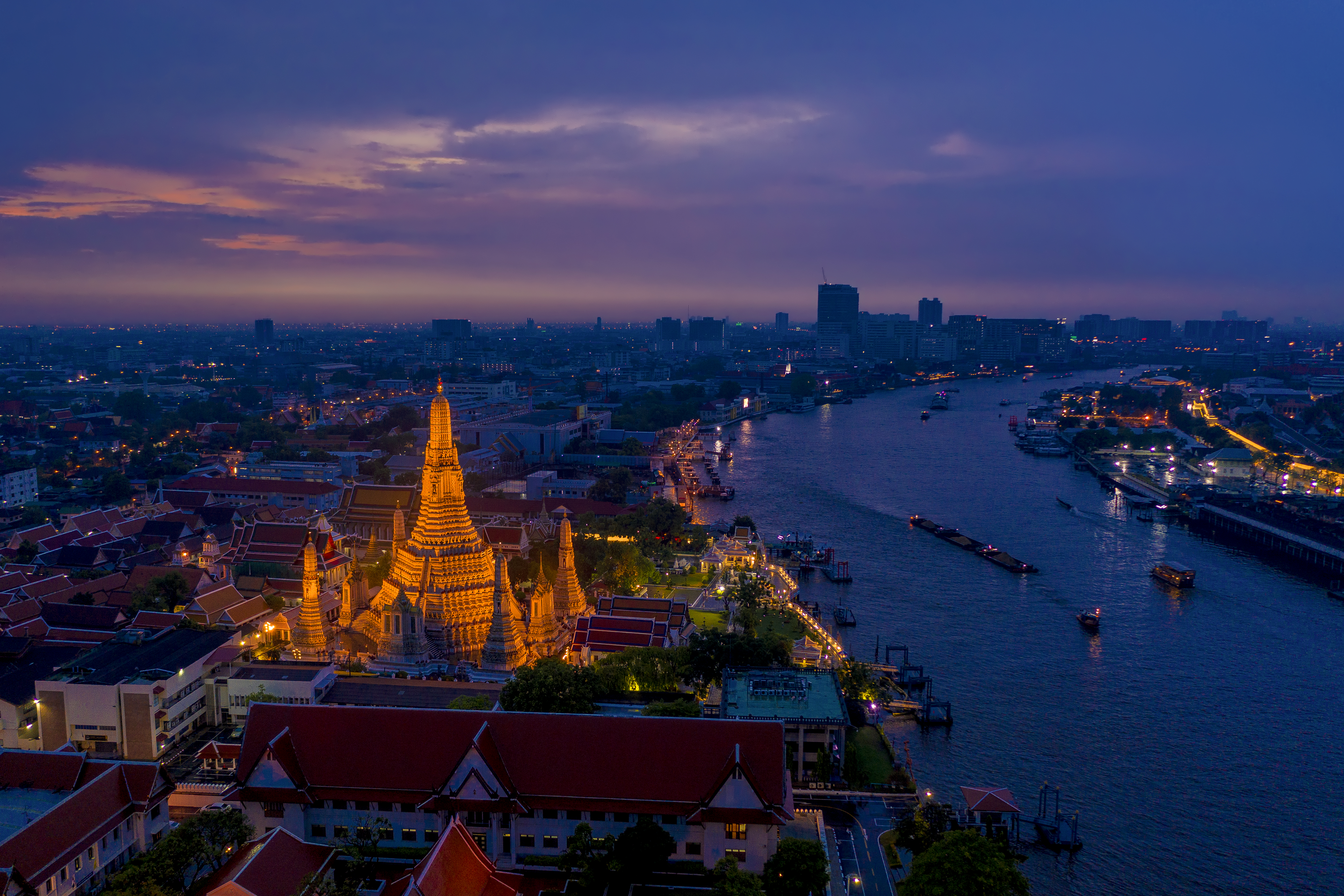 วัดอรุณราชวรารามราชวรมหาวิหาร กรุงเทพฯ สถานที่เปิดตัว Amazing Thailand Ambassador