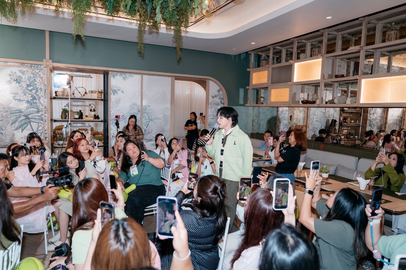 ภาพบรรยากาศงาน Forever Bas Fan Meet