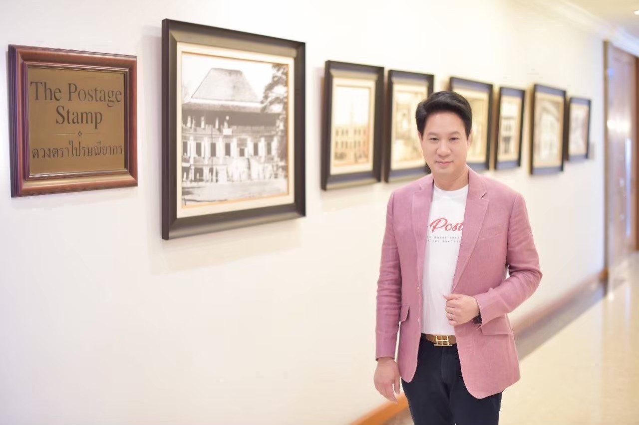 ดร.ดนันท์ สุภัทรพันธุ์ ประธานเจ้าหน้าที่บริหารและกรรมการผู้จัดการใหญ่ บริษัท ไปรษณีย์ไทย จำกัด