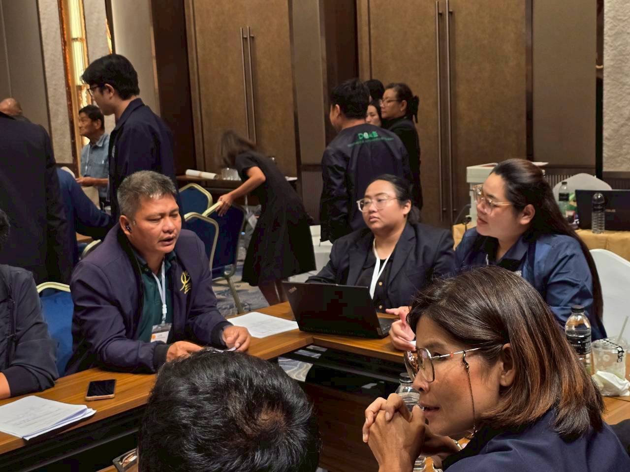 ภาพบรรยากาศการเสวนา