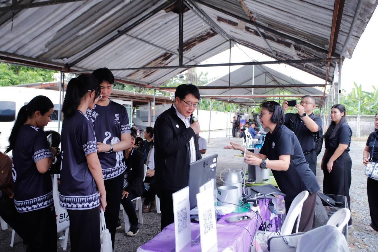 ภาพกิจกรรม KICK OFF มอบเครื่องไพโรไลซิส ณ ชุมชนคลองลัดภาชี