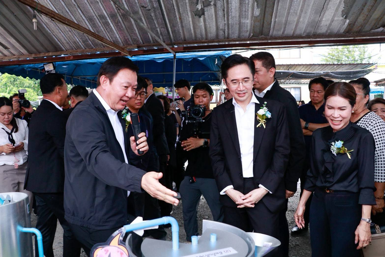 ภาพกิจกรรม KICK OFF มอบเครื่องไพโรไลซิส ณ ชุมชนคลองลัดภาชี