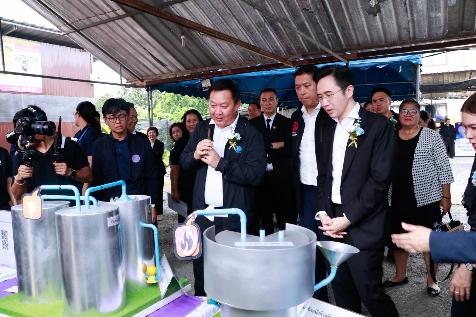 ภาพกิจกรรม KICK OFF มอบเครื่องไพโรไลซิส ณ ชุมชนคลองลัดภาชี
