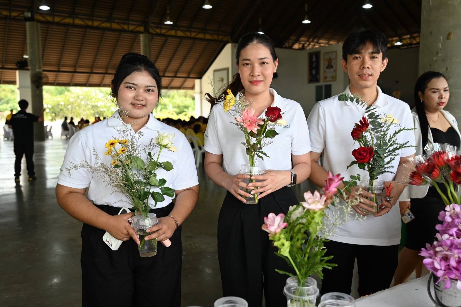 ภาพกิจกรรมเปิดศูนย์ถ่ายทอดองค์ความรู้ปทุมมาปลอดโรคแห่งอ่าวไทย