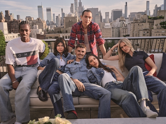 ภาพกลุ่มนักแสดงในแคมเปญ Tommy Hilfiger Always Denim