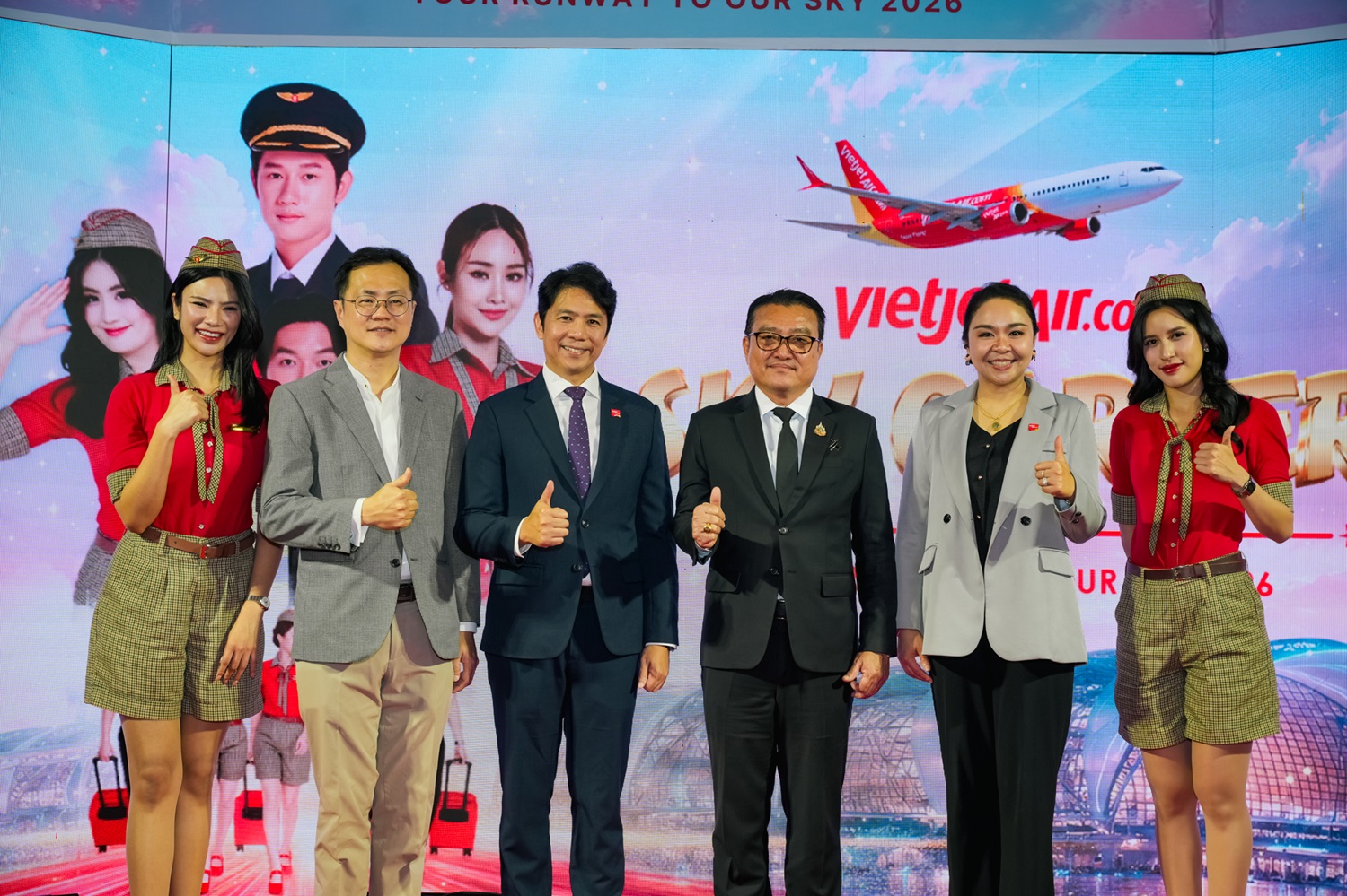 ผู้บริหารเวียตเจ็ทไทยแลนด์และรองปลัดกระทรวงพลังงาน เปิดงาน Sky Career 2026
