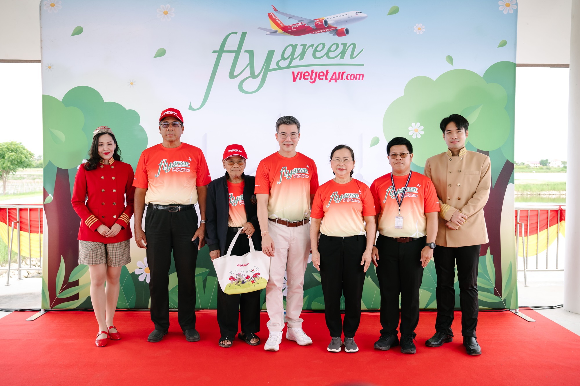 กิจกรรม Fly Green Forest – Mangrove ปลูกป่าชายเลน