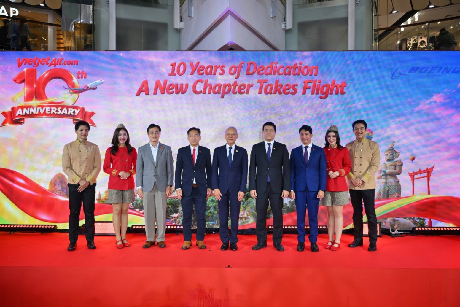 บรรยากาศงานฉลองครบรอบ 10 ปี เวียตเจ็ทไทยแลนด์ ณ เซ็นทรัลเวิลด์