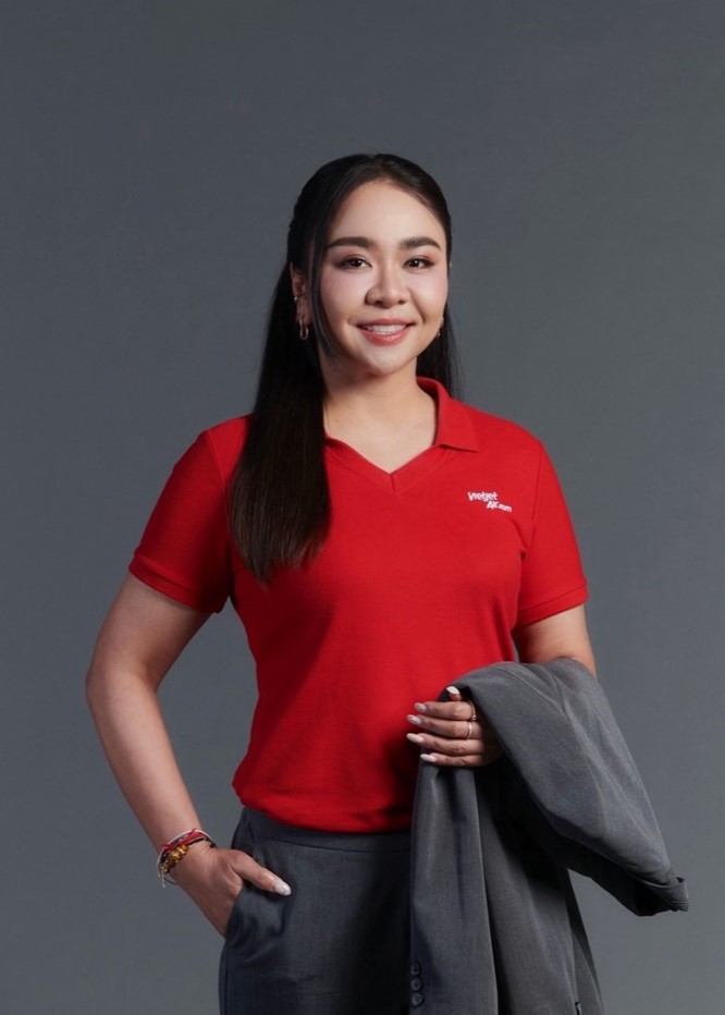 นางสาวสญาดา เบญจกุล รองประธานเจ้าหน้าที่บริหารฝ่ายองค์กรสัมพันธ์ สายการบินเวียตเจ็ทไทยแลนด์