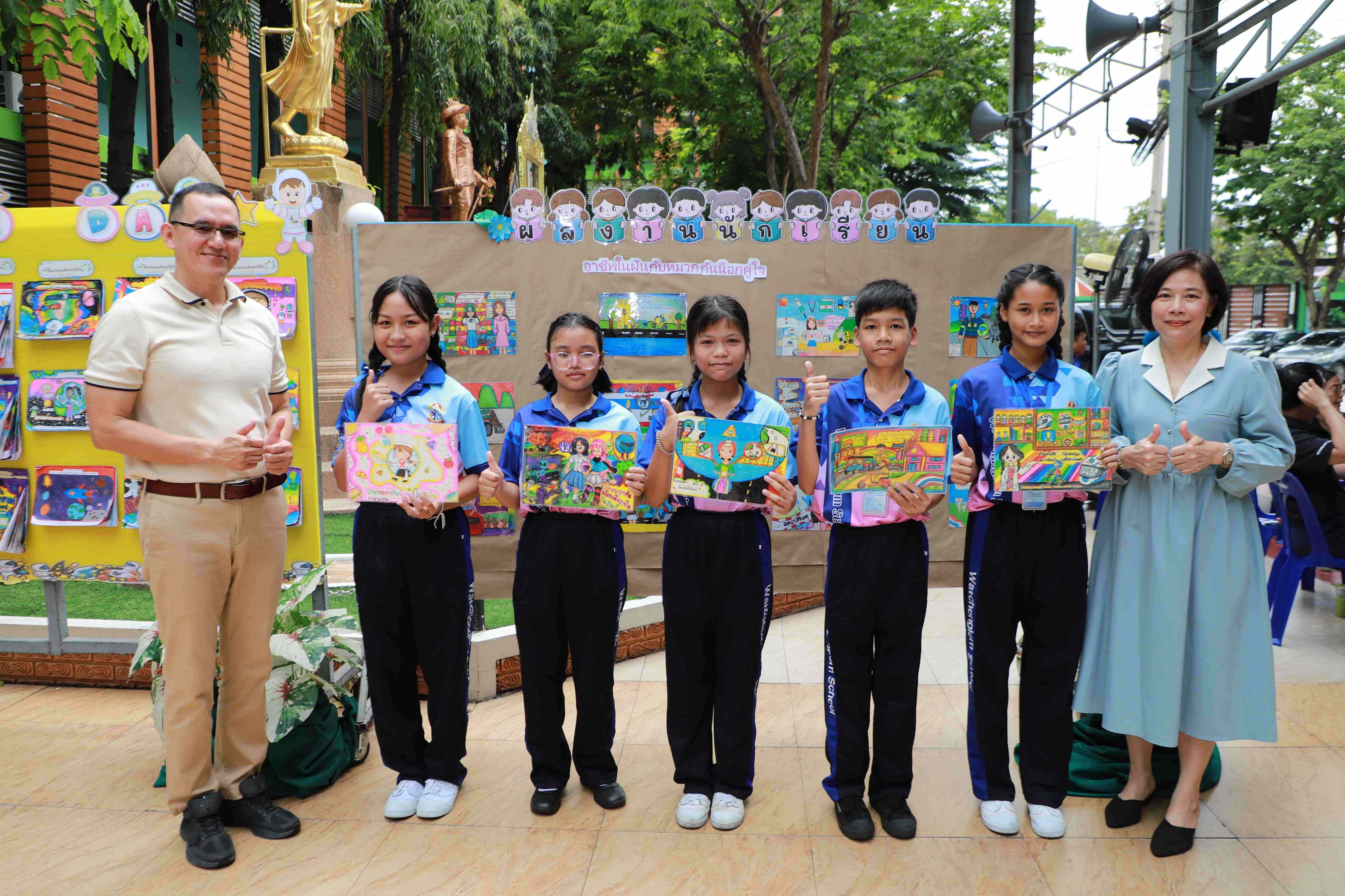 วิริยะประกันภัยร่วมมอบทุนการศึกษาในโครงการฝันใหญ่ ใส่หมวกกันน็อก