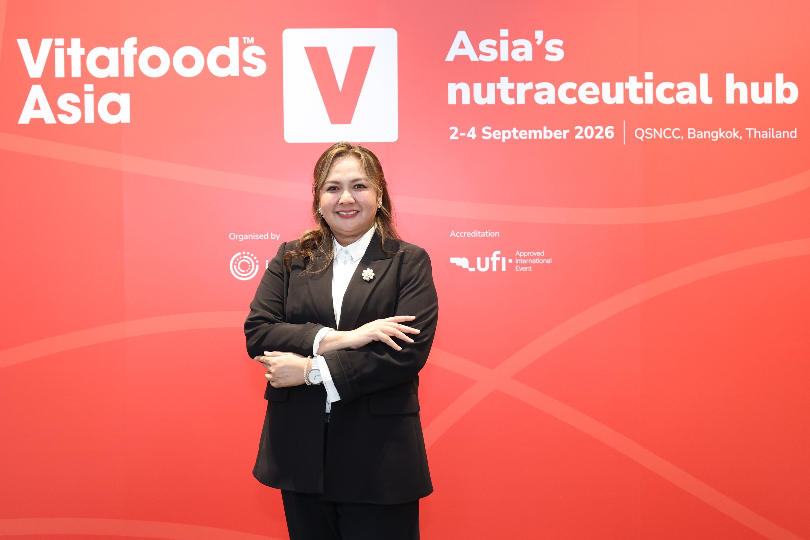 นางสาวรุ้งเพชร ชิตานุวัตร์ ผู้อำนวยการกลุ่มโครงการ – ภูมิภาคอาเซียน อินฟอร์มา มาร์เก็ตส์