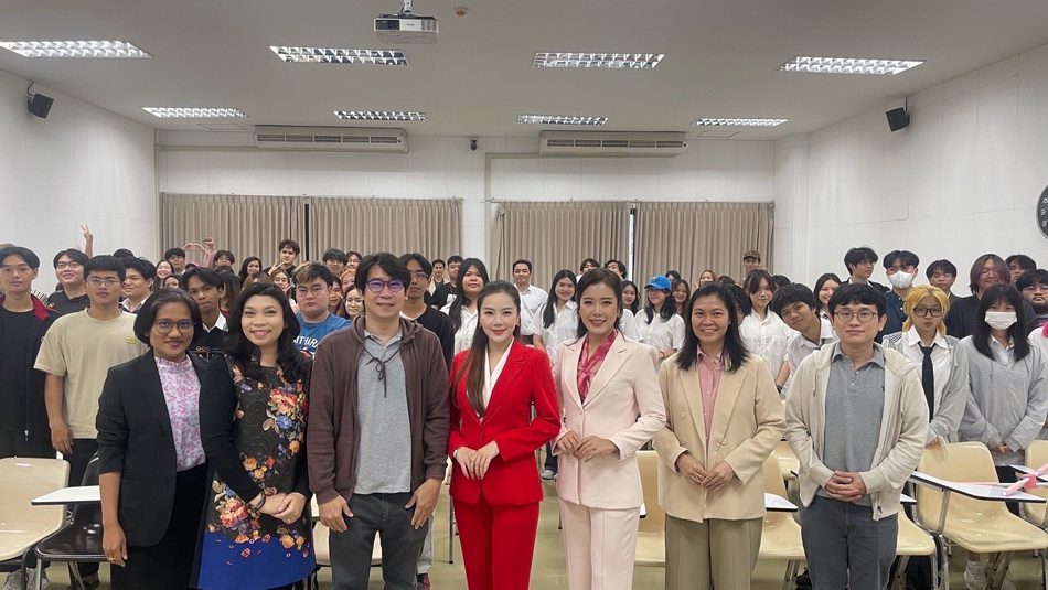 สถาบัน ESTC Training Center จัดอบรม “การพัฒนาบุคลิกภาพและการพัฒนาภาพลักษณ์แบบมืออาชีพ” ให้คณะเทคโนโลยีสารสนเทศและการสื่อสาร (ICT) ม.ศิลปากร
