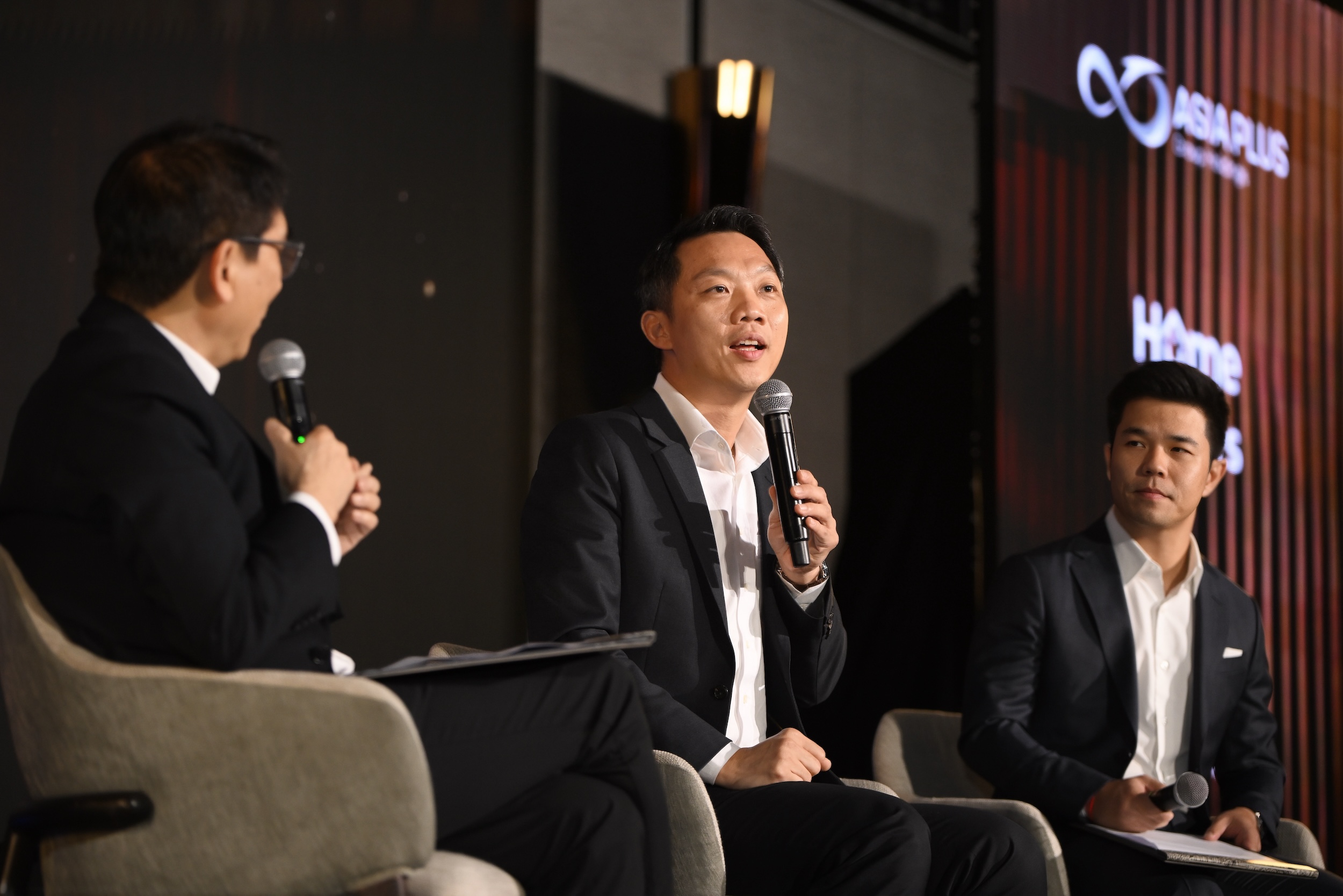 เจาะแนวคิด “ไตรเตชะ” แห่งศุภาลัยกับ “ลายมือ” บริหารที่เคียงข้างลูกค้าในทุกวิกฤต พร้อมวิเคราะห์ 3 ฉากทัศน์อสังหาฯไทยจาก “เอเซีย พลัส” ย้ำกฎเหล็ก Cash Is King