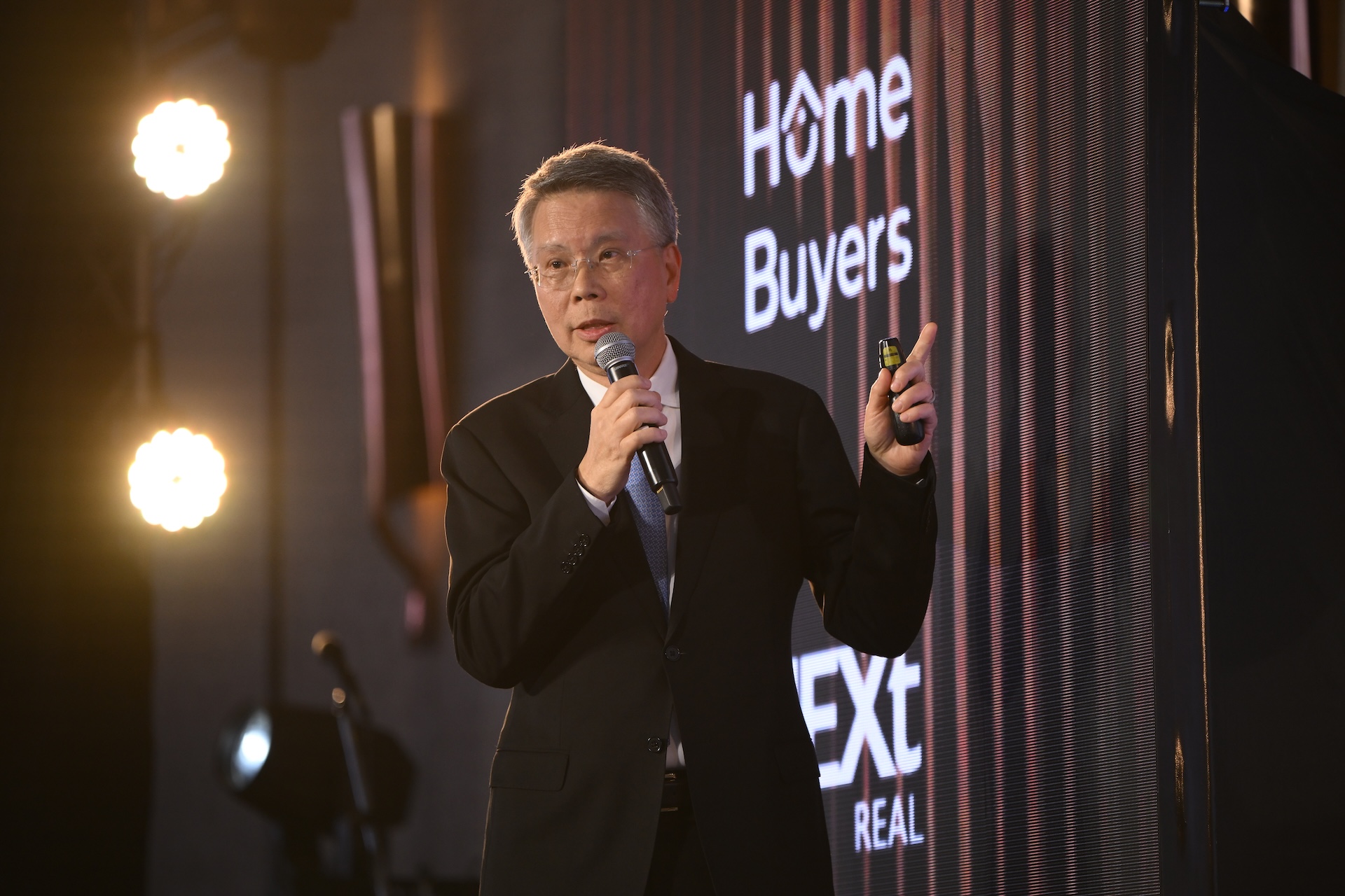 เจาะแนวคิด “ไตรเตชะ” แห่งศุภาลัยกับ “ลายมือ” บริหารที่เคียงข้างลูกค้าในทุกวิกฤต พร้อมวิเคราะห์ 3 ฉากทัศน์อสังหาฯไทยจาก “เอเซีย พลัส” ย้ำกฎเหล็ก Cash Is King