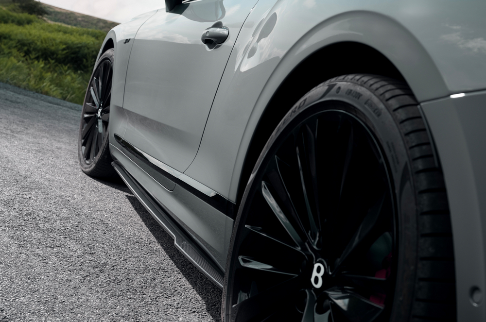เบนท์ลีย์ มอเตอร์ส เปิดตัว Styling Specification ชุดแต่งคาร์บอนใหม่กับอีกระดับความโดดเด่นสไตล์สปอร์ตฉบับแกรนด์ทัวเรอร์นิวเจน