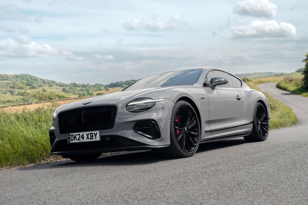 เบนท์ลีย์ มอเตอร์ส เปิดตัว Styling Specification ชุดแต่งคาร์บอนใหม่กับอีกระดับความโดดเด่นสไตล์สปอร์ตฉบับแกรนด์ทัวเรอร์นิวเจน