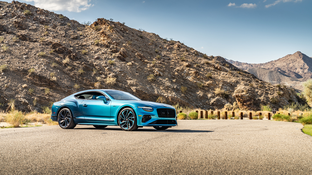 เบนท์ลีย์ แบงค็อก เผยภาพ ‘ombré By Mulliner’ คอลเลกชันแรกกับการผสมผสาน 3 คู่สีพิเศษ พร้อมปรับราคาออปชัน รับภาษีใหม่