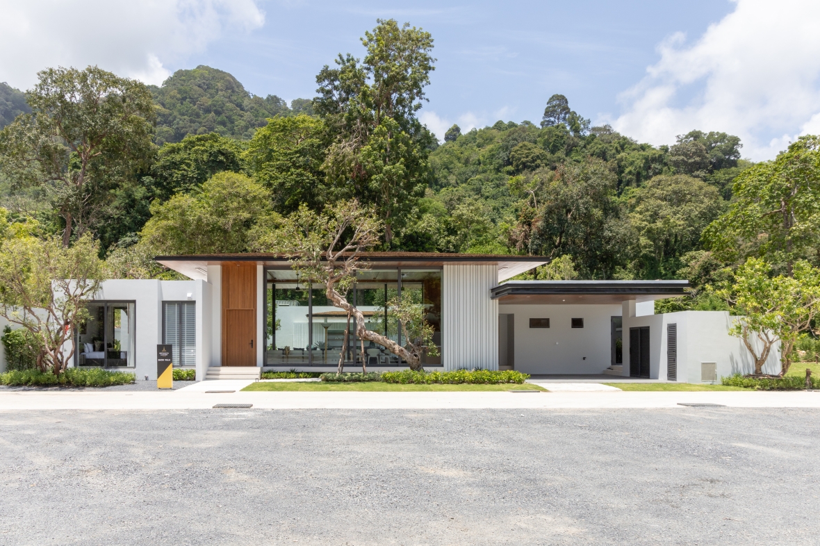 เผยโฉมครั้งแรก! พูลวิลล่าหรูใจกลางหาดกมลา จากโครงการ Botanica Montazure บนสุดยอดทำเล วิวทะเลพร้อมโอบล้อมด้วยขุนเขา ภายในอาณาจักรมิกซ์ยูสระดับซูเปอร์ไฮเอนด์ “มอนท์เอซัวร์” หาดกมลา ภูเก็ต