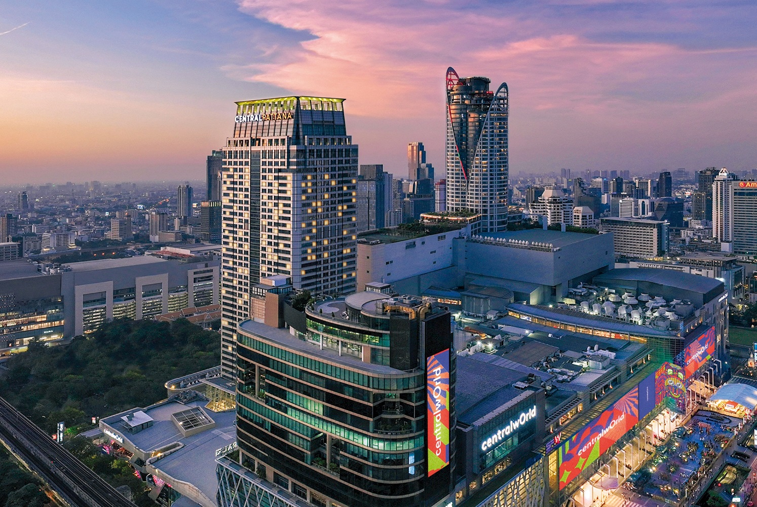 เซ็นทรัลพัฒนาขึ้นแท่นสุดยอดทีมการตลาดแห่งปี! ตอกย้ำผู้นำอสังหาฯ กลยุทธ์แข็งแกร่ง คว้า 2 Gold Awards จากเวทียิ่งใหญ่ Marketing Excellence Awards 2025