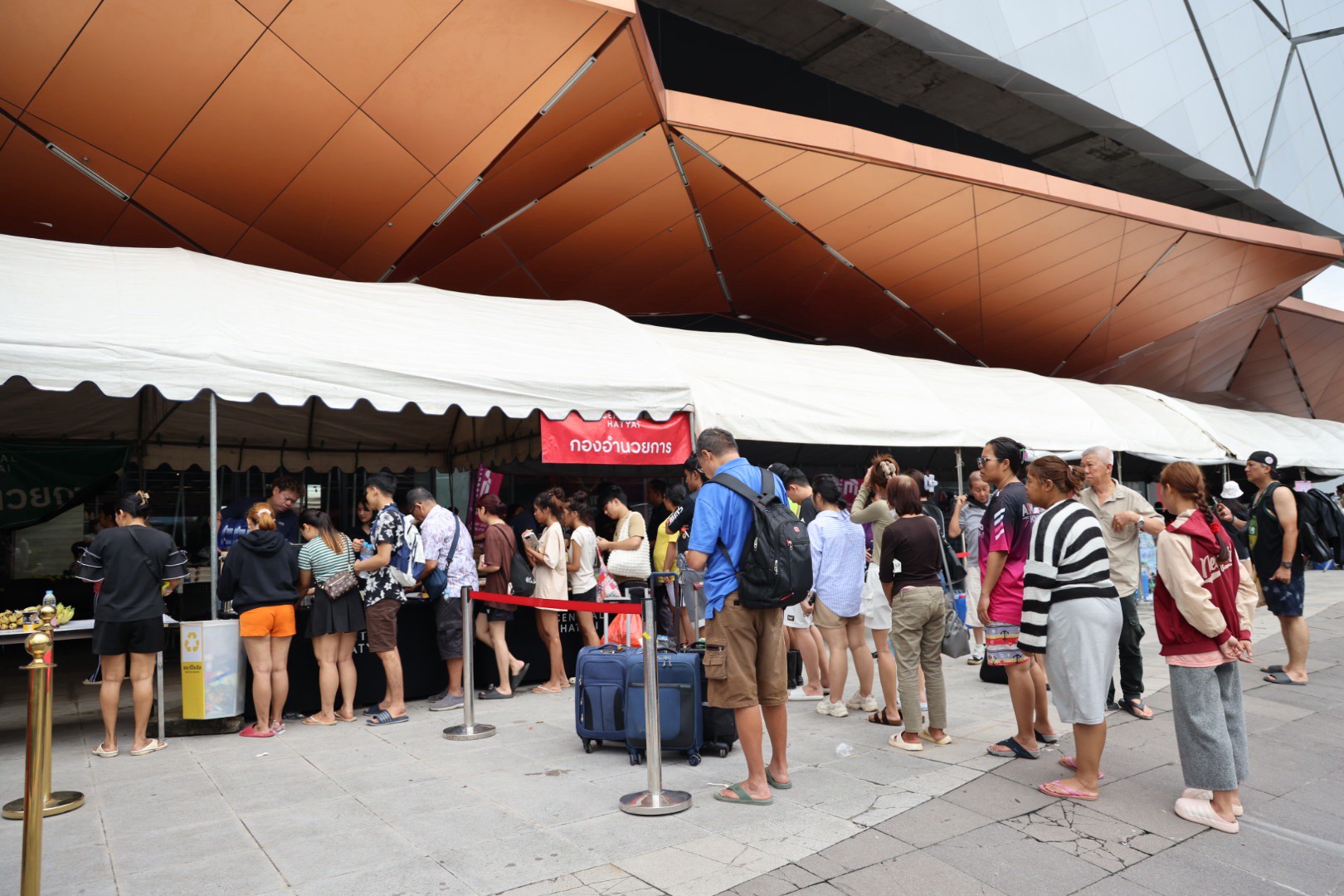 เซ็นทรัล หาดใหญ่ ยกระดับตั้ง “ศูนย์อำนวยการภัยพิบัติน้ำท่วม ไทยรวมใจที่เซ็นทรัล” ช่วยประสาน–กระจายความช่วยเหลือ