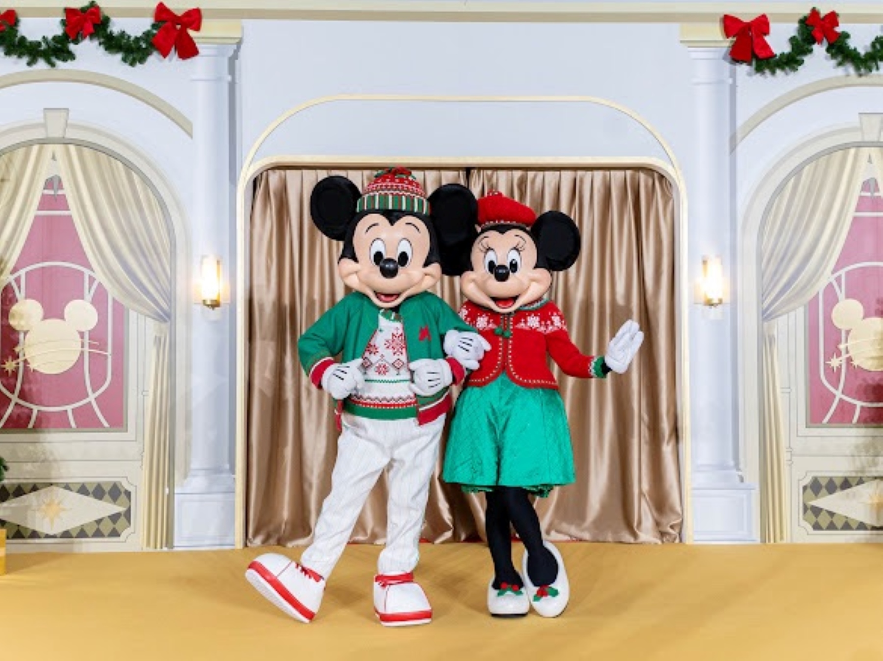 เปิดพิกัดความสุข The Magical Stars อาณาจักรคริสต์มาสธีมดิสนีย์สุดอบอุ่น เช็กอินหิมะตก–ฟีลเทพนิยาย ที่ศูนย์การค้าเซ็นทรัลทั่วประเทศ