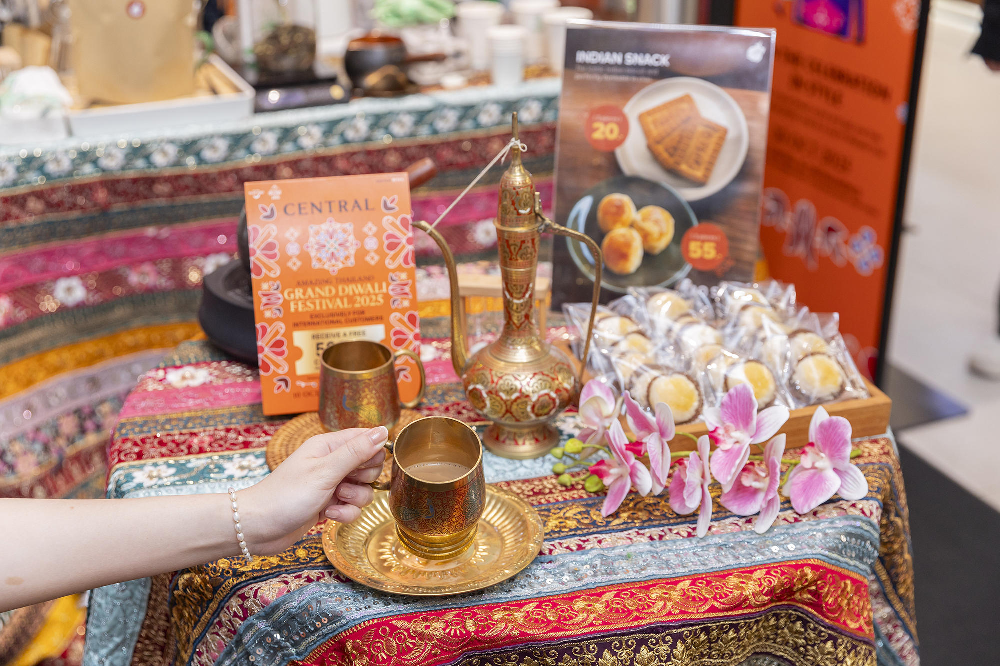 ครั้งแรก! Central & Robinson ผนึก ททท. รังสรรค์รังโกลีใหญ่ที่สุดในกรุงเทพฯ ฉลองเทศกาล Diwali เทศกาลแห่งแสงสว่างและความสุข ต้อนรับนักท่องเที่ยวอินเดียจากทั่วโลก