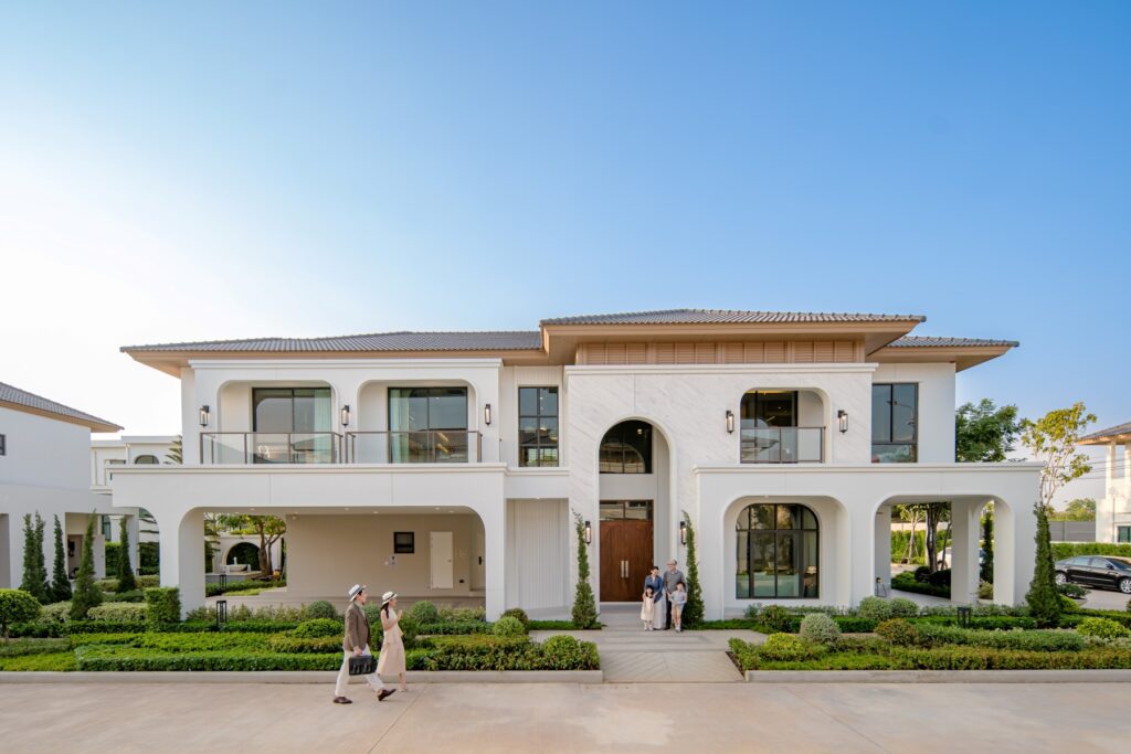 8. Baan Nirada Utthayan Aksa