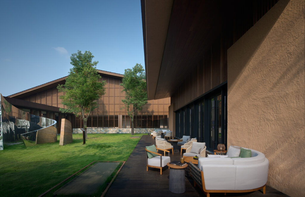 ‘กลุ่มดุสิตธานี’ เปิดตัวแบรนด์ใหม่ ‘ดุสิต โฮเทล’ เสริมพอร์ตโรงแรมระดับโลก รุกทำตลาดระดับอัปเปอร์อัปสเกล มั่นใจตอบโจทย์ความต้องการลูกค้าได้หลากหลาย เผยเปิดให้บริการแล้ว 3 แห่ง และอยู่ระหว่างพัฒนาอีก 1 แห่ง สะท้อนความแข็งแกร่งของแบรนด์ คาดภายใน 2 ปี เซ็นสัญญาเพิ่มอีก 8 แห่ง ทั้งในเมืองใหญ่และแหล่งท่องเที่ยว