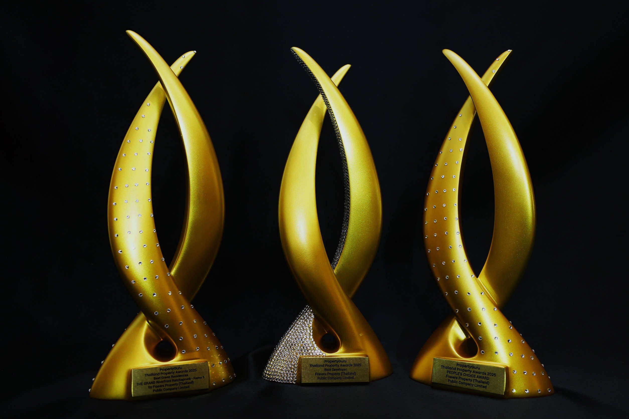 เฟรเซอร์ส พร็อพเพอร์ตี้ ประเทศไทย คว้า 6 รางวัล จากสุดยอดเวทีอสังหาฯ ไทย การันตีคุณภาพ ดีเวลลอปเปอร์ชั้นนำมุ่งยกระดับคุณภาพชีวิต และพัฒนาที่อยู่อาศัยสู่ความยั่งยืน