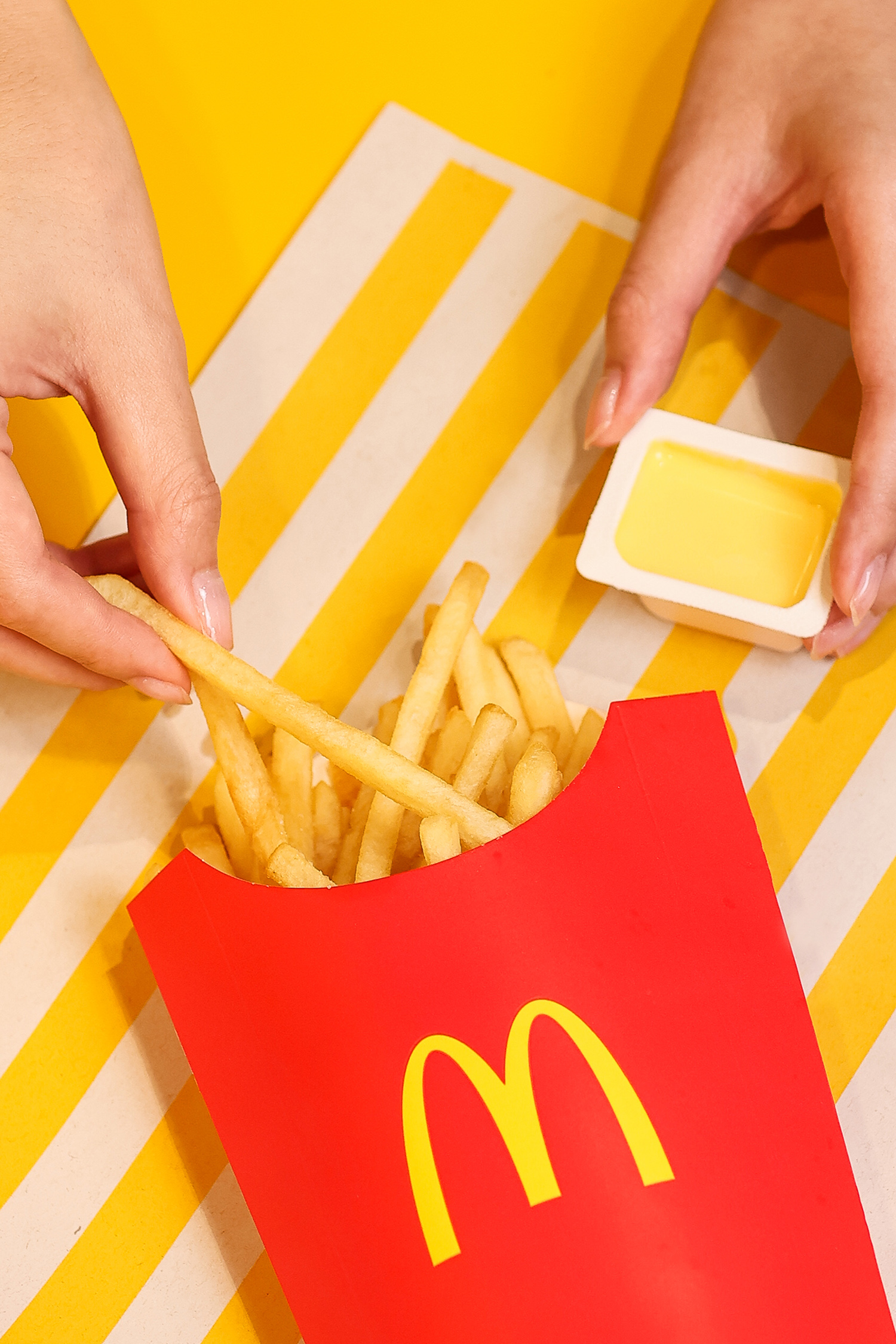 เมกาบางนา ชวนอร่อยละลายไปกับความฟินสุดชีส ในแคมเปญ “mega Says Cheezzz” สมาชิกเมกา สไมล์ รีวอร์ดส แลกรับฟรี! 12 เมนูชีสทั้งขนมและเครื่องดื่ม วันนี้ – 30 พ.ย. 68 ที่ศูนย์การค้าเมกาบางนา