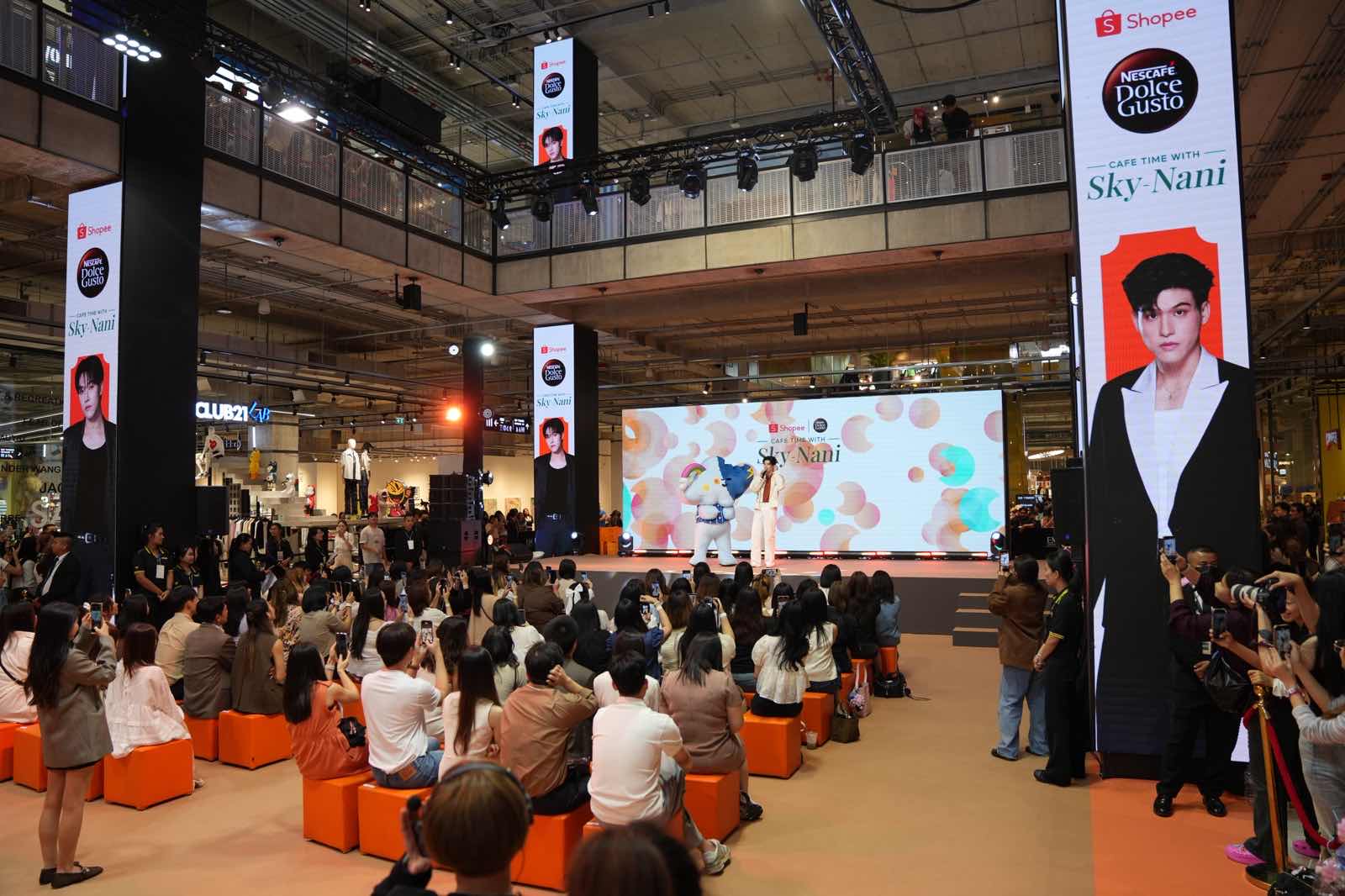 เสิร์ฟความสุขล้นแก้ว! ‘สกาย นานิ’ ส่งมอบความอบอุ่นให้แฟนๆ และนักช้อปออนไลน์คอกาแฟ ชงหวานทุกโมเมนต์ ในงาน “nescafe Dolce Gusto Official & Shopee”