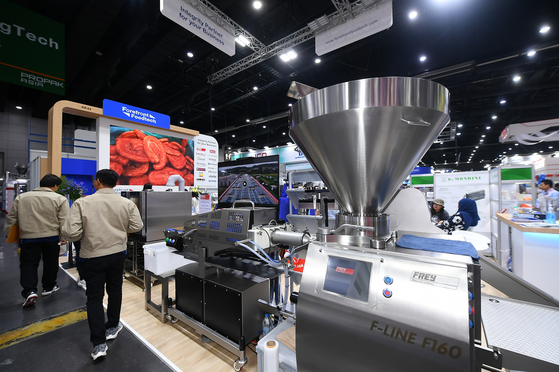 ผ่าทิศทางอุตสาหกรรมอาหารในสถานการณ์ความขัดแย้ง อินฟอร์มาฯ เผยอาเซียน ไทย ผงาดคลังสำรองอาหารปลอดภัยของโลก ชี้เร่งใช้เทคโนโลยียกระดับการผลิตและแปรรูป พร้อมชูงาน Propak Asia 2026 ศูนย์กลางการพัฒนาอุตสาหกรรมอาหารยุคใหม่