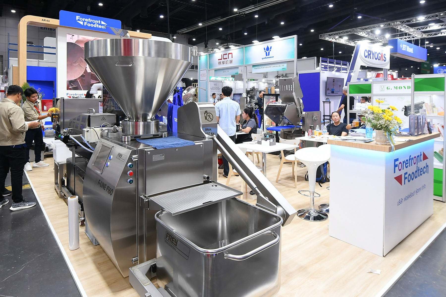 ผ่าทิศทางอุตสาหกรรมอาหารในสถานการณ์ความขัดแย้ง อินฟอร์มาฯ เผยอาเซียน ไทย ผงาดคลังสำรองอาหารปลอดภัยของโลก ชี้เร่งใช้เทคโนโลยียกระดับการผลิตและแปรรูป พร้อมชูงาน Propak Asia 2026 ศูนย์กลางการพัฒนาอุตสาหกรรมอาหารยุคใหม่