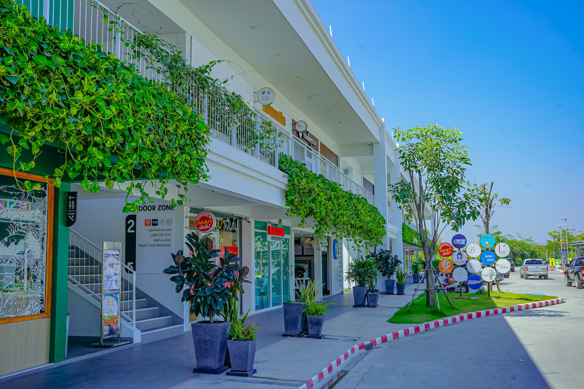 โรบินสันไลฟ์สไตล์ ในเครือเซ็นทรัล รีเทล เผยความสำเร็จปี 68 เดินเครื่องด้วยกลยุทธ์ Lifestyle & Experiential Community เต็มพิกัด ปรับโฉมศูนย์การค้าฯ ดึงร้านค้าใหม่กว่า 200 แบรนด์ พร้อมรุกปี 69