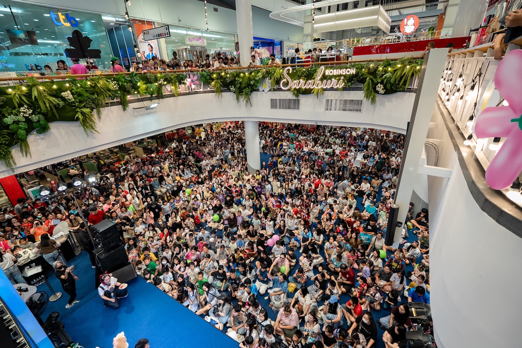 โรบินสันไลฟ์สไตล์ ในเครือเซ็นทรัล รีเทล เผยความสำเร็จปี 68 เดินเครื่องด้วยกลยุทธ์ Lifestyle & Experiential Community เต็มพิกัด ปรับโฉมศูนย์การค้าฯ ดึงร้านค้าใหม่กว่า 200 แบรนด์ พร้อมรุกปี 69