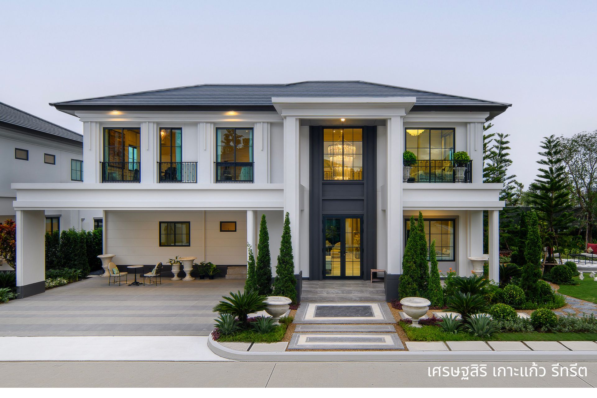 แสนสิริ เปิดตัว 2 โครงการใหม่ในภูเก็ต มูลค่ารวม 3,800 ล้านบาท จ่อคิวเปิด “ดีคอนโด โคฟ” ทำเล กะทู้ ต่อยอดความสำเร็จ ดีคอนโด รีฟ Sold Out! ปลื้มคนภูเก็ตเชื่อมั่น เศรษฐสิริ เกาะแก้ว รีทรีต ยอดขายรอบ Vvip พุ่ง 700 ล้านบาท