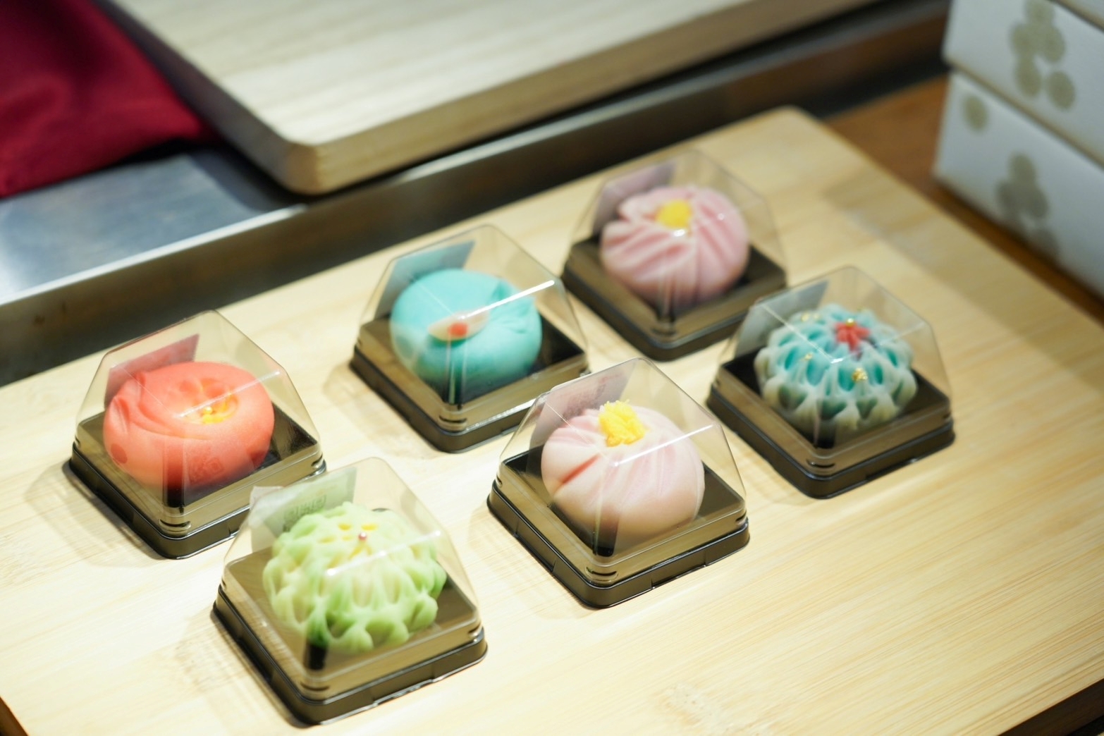 สยาม ทาคาชิมายะ ณ ไอคอนสยาม จัดงาน The Wagashi Japanese Foods, Crafts & Ikebana พร้อมจัดเต็มโปรโมชันลดทั้งห้างสูงสุด 50% แทนคำขอบคุณ 7 ปีที่เคียงข้างกัน ระหว่างวันที่ 19 – 30 พฤศจิกายน 2568