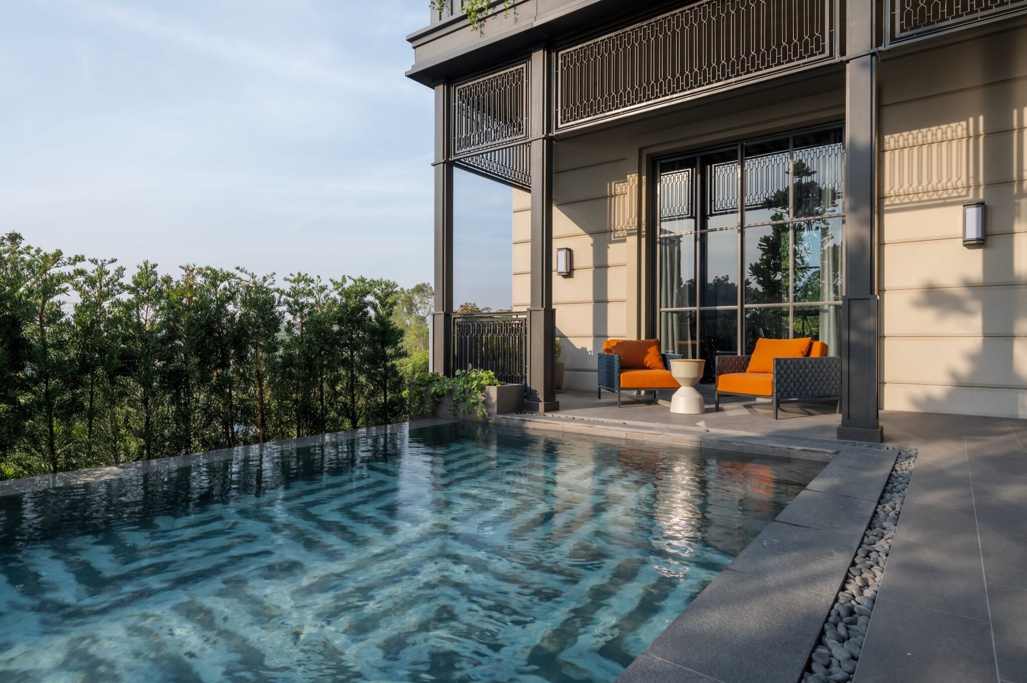 Smyth’s Kaset Nawamin 10