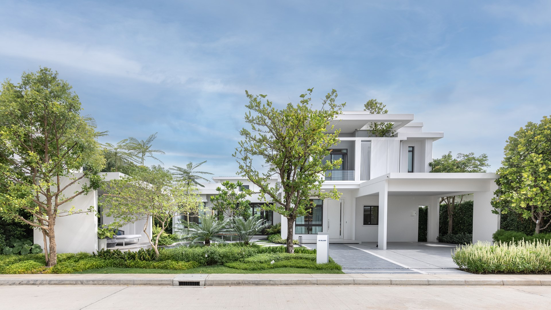 รูปโครงการ มัณฑนา 100+ บางขุนเทียน-ชายทะเล (MANTANA 100+ Bang Khun Thian - Chai Thalae Road)