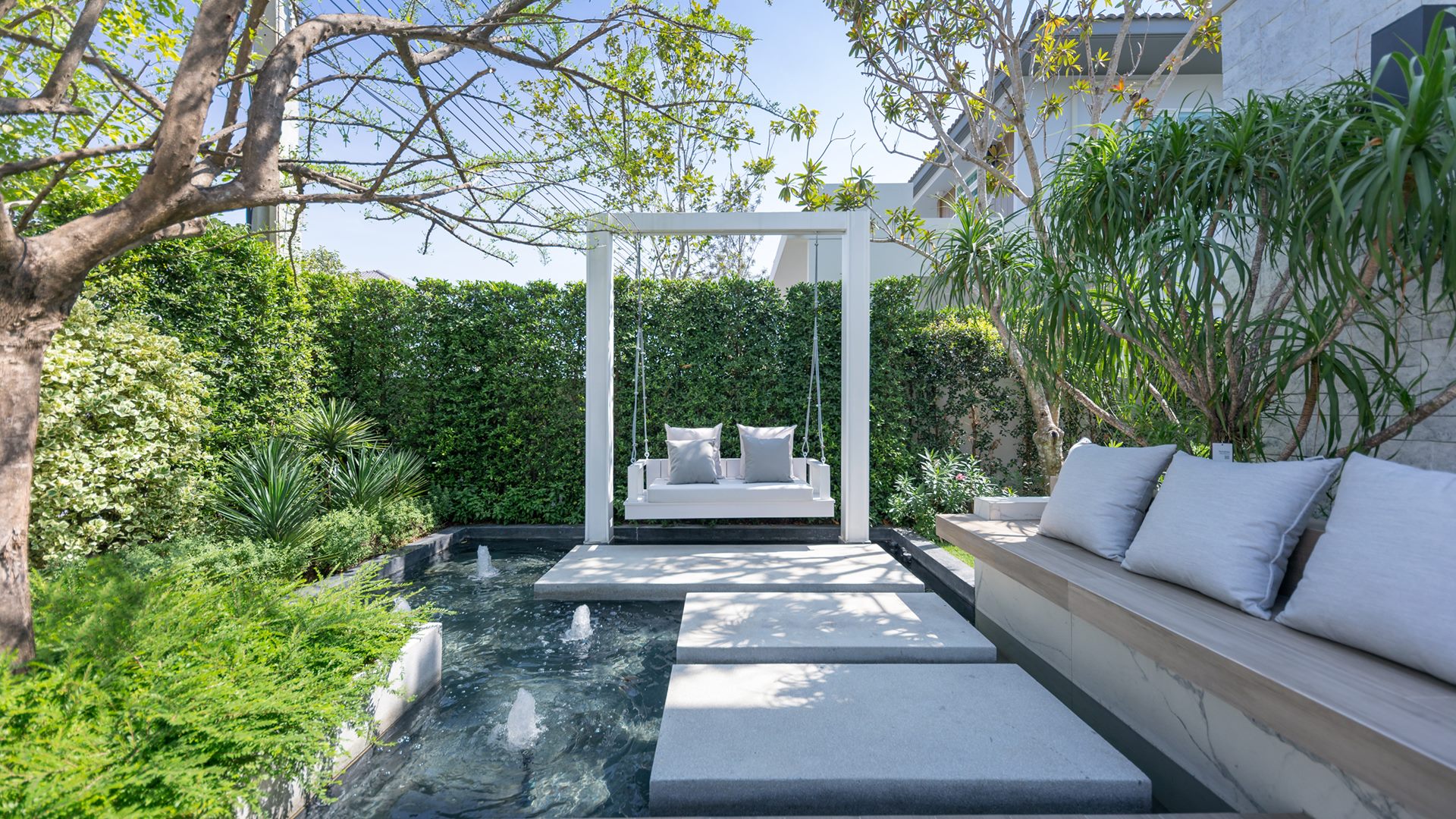 รูปโครงการ มัณฑนา 2 มอเตอร์เวย์ - กรุงเทพกรีฑาตัดใหม่ (MANTANA 2 Motorway - New Krungthep Kretha)