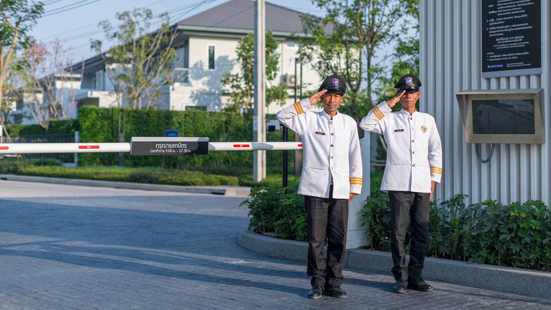 รูปโครงการ มัณฑนา 2 มอเตอร์เวย์ - กรุงเทพกรีฑาตัดใหม่ (MANTANA 2 Motorway - New Krungthep Kretha)