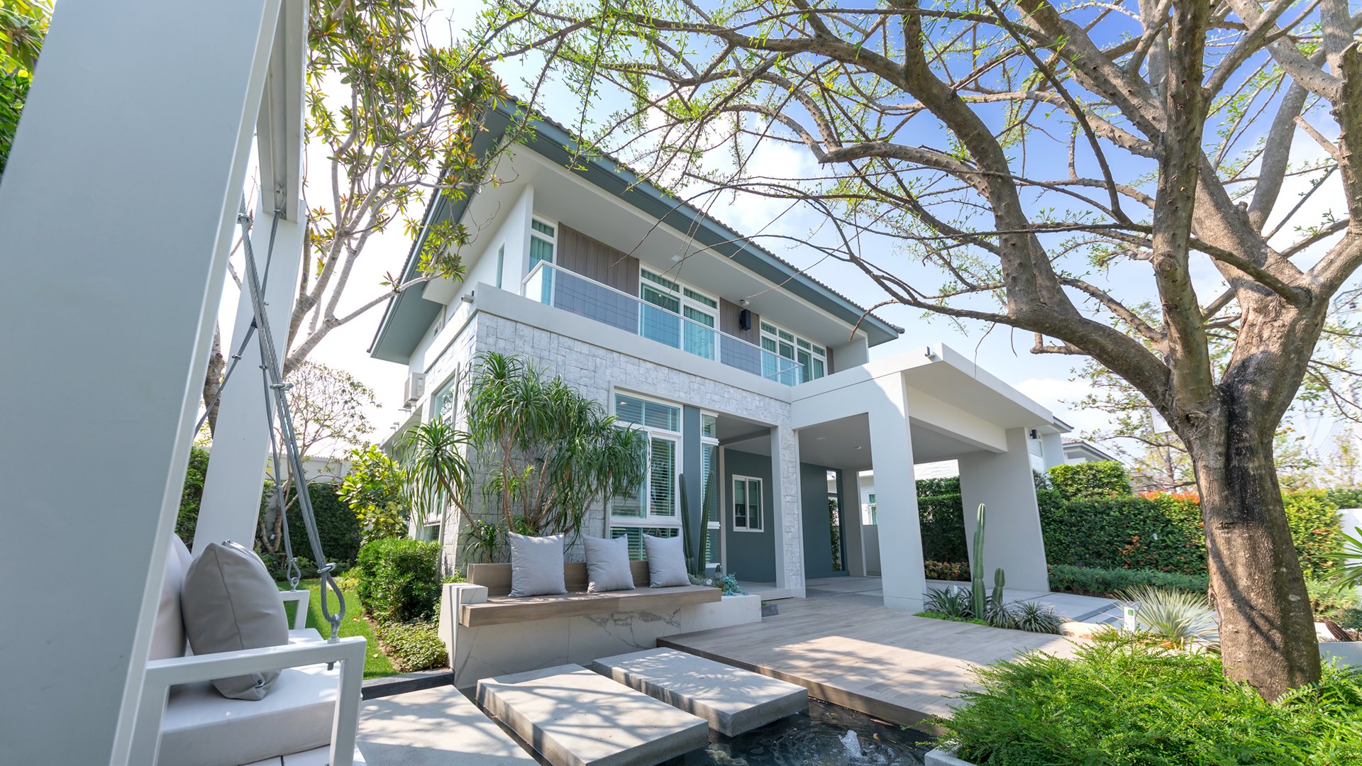 รูปโครงการ มัณฑนา 2 มอเตอร์เวย์ - กรุงเทพกรีฑาตัดใหม่ (MANTANA 2 Motorway - New Krungthep Kretha)