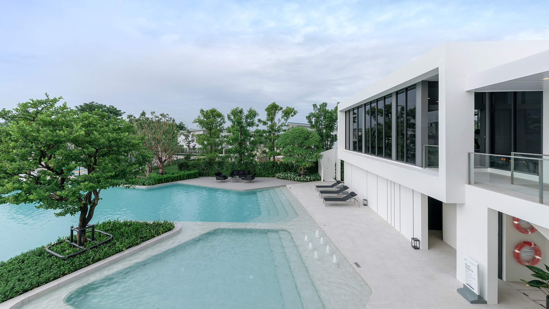 รูปโครงการ วี ทางด่วนรามอินทรา-วงแหวน (vie Ramintra Expressway-Wongwaen)